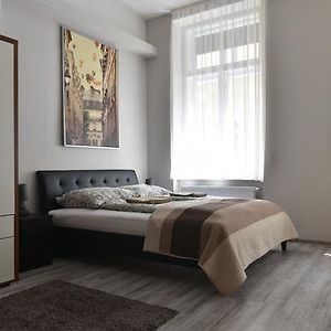Corvin Point Rooms&Apartments